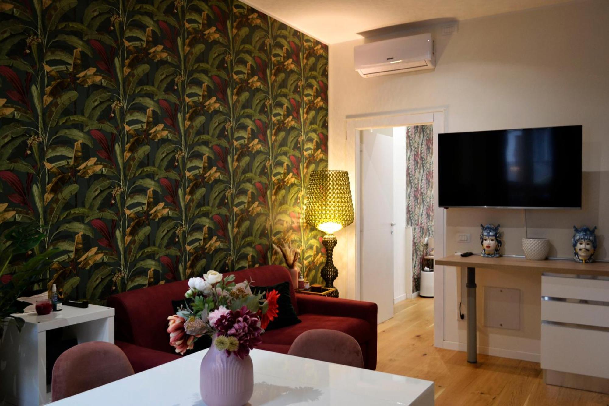 Peony House - 10 Min Duomo Apartment มิลาน ภายนอก รูปภาพ